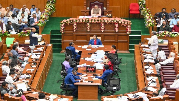  Karnataka Assembly Adjourned After Congress-BJP MLA Clash Amid Lok Sabha Security Breach