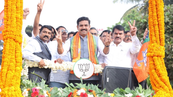 Discover What The Congress Said About Inside Fight Of The Karnataka BJP Discover What The Congress Said About Inside Fight Of The Karnataka BJP