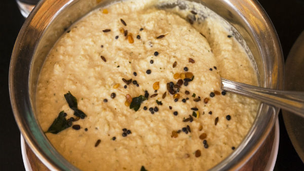 Chutney Recipe: How to make hotel style coconut chutney and red chutney?
