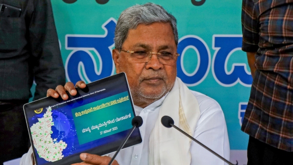 CM Siddaramaiah Tweets On Mandate for Kannada on Signboards