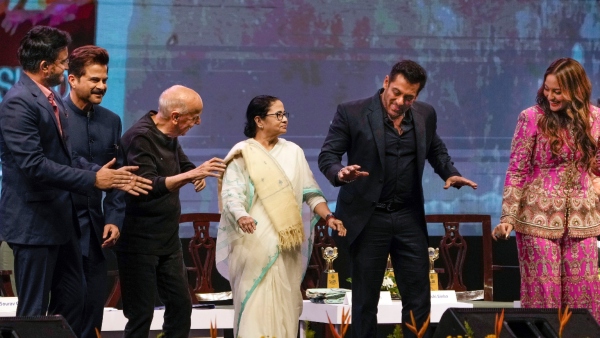 West Bengal CM Mamata Banerjee And Cricket Legend Sourav Ganguly Meets In Film Festival 