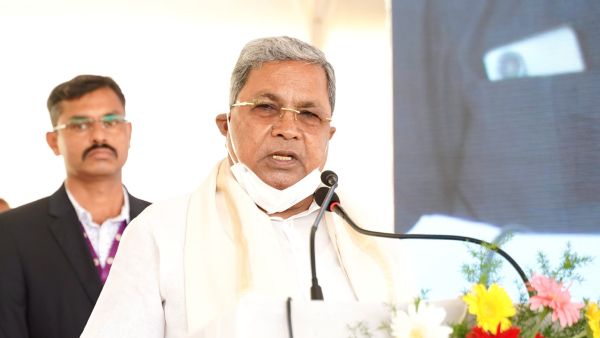 Cm Siddaramaiah Is Not Sleeping In 7 Star Hotel Says Minister Cheluvarayaswamy