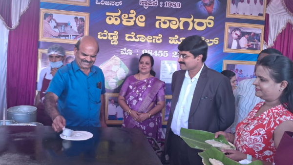 Davanagere benne dose: Huge response to Benne Dose festival on the first day