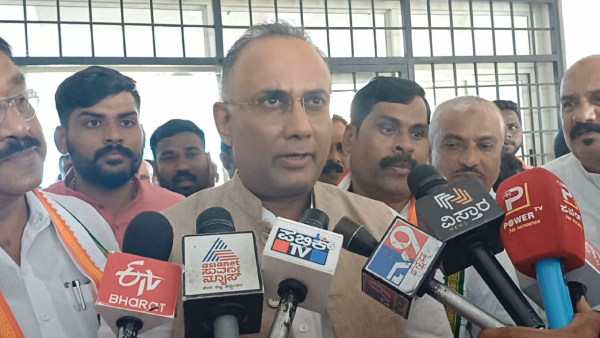 BJP is the one who wants riots: Minister Dinesh Gundurao
