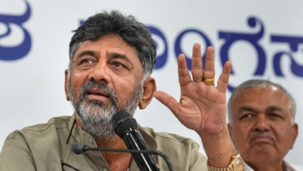 Leelavati Funeral With State Honors Says DK Shivakumar