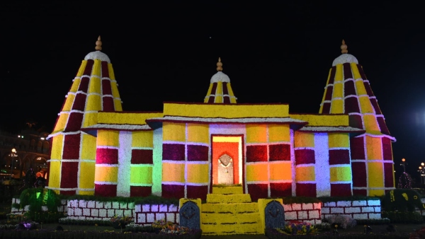 Crowds flocked to the Mysuru Palace Fruit Flower Show