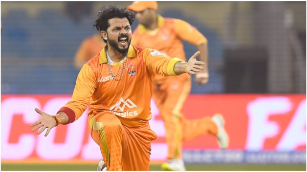  Sreesanth and Gambhirs On-Field Heated Exchange at LLC Sparks Controversy