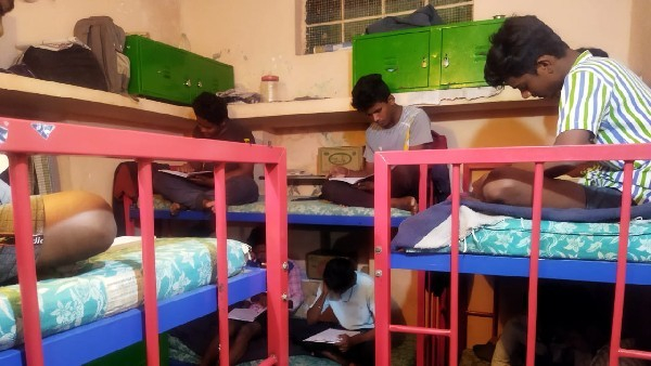 Govt Plan to open 100 new hostels in state 