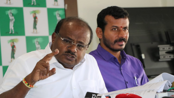 HD Kumaraswamy attacked Siddaramaiah For Hiring Consultants Counselor
