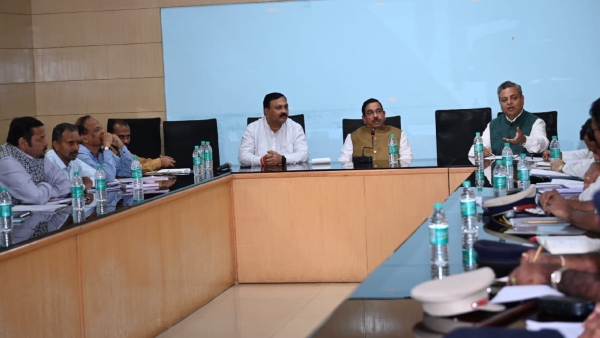 Railway Officials Should Break for Theft in Hubballi Railway station: Pralhad Joshi Instructed