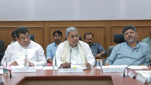 Government Approved to Iphone Manufacturing Company Foxconn Rs 14000 crore Additional Investment