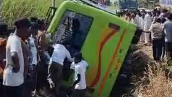 KSRTC bus fell into canal, More than 10 passengers injured near nippani taluk