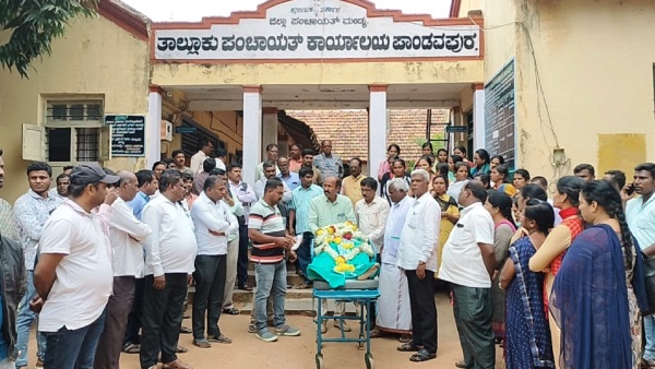 On-duty female PDO collapses and dies in Taluk Panchayat office 