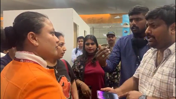  Mangaluru to Bangaluru Flight was canceled at last moment on december 24 night