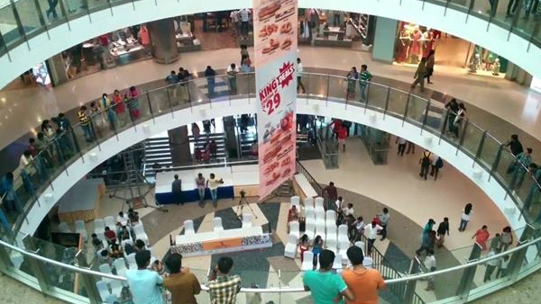 Is That Malleshwaram Mantri Square Mall Open In This Weekend