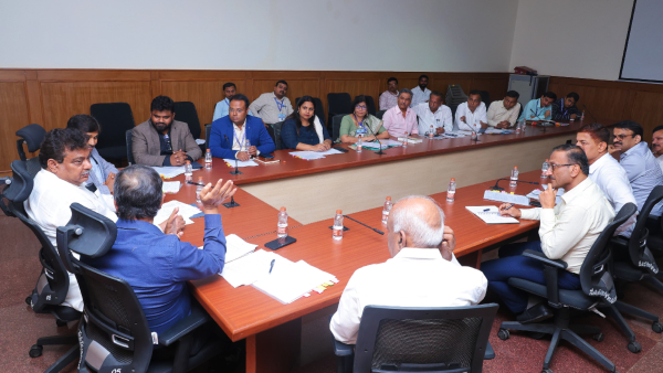 MB Patil Promised to Honaga Industrial Areas Businessmens govt Will Registration Within a Month MB Patil Promised to Honaga Industrial Areas Businessmens govt Will Registration Within a Month