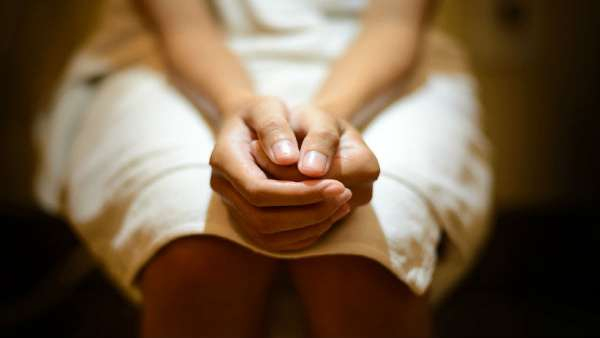 Menstrual Cramps: How To Treat Your Mother When She Gets Periods