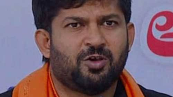 FIR registered against MP Pratap simha 