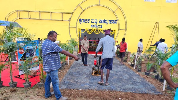 Tiles Making from plastic cover: An innovative experiment from Mysore Pal 