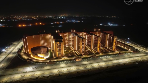 PM Modi will inaugurate the worlds largest building today in these state of india