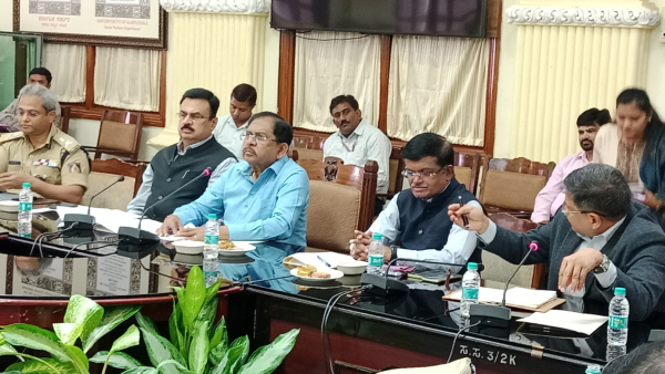 New Year Celebrations 2024: G Parameshwara Instruct Police High Alert,Additional Police deployment