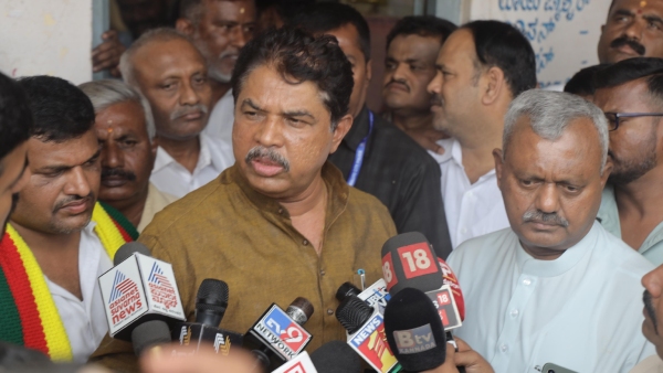 Andrahalli Students Toilet Cleaning Case: BJP R Ashok Slams on Karnataka Congress Government