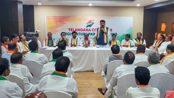 Revanth Reddy to take oath as chief minister of Telangana today: sources say Revanth Reddy to take oath as chief minister of Telangana today: sources say