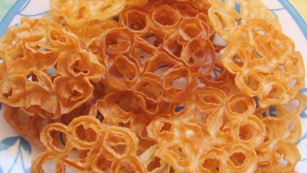 Do you know what dishes are prepared at Christmas? Here are the popular dishes