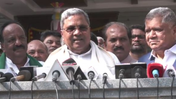 Siddaramaiah Meets Jagadish Shettar in Hubballi, Discuss Lok Sabha Election Tickets, CM Reaction