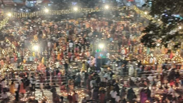 In Hubballi Historic Sri Siddharoodha Math Laksha Deepotsava Held Tuesday In Hubballi Historic Sri Siddharoodha Math Laksha Deepotsava Held Tuesday