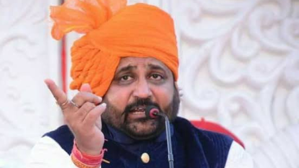 Rashtriya Rajput Karni Sena Chief Sukhdev Singh Gogamedi Shot Dead in Jaipur Rashtriya Rajput Karni Sena Chief Sukhdev Singh Gogamedi Shot Dead in Jaipur