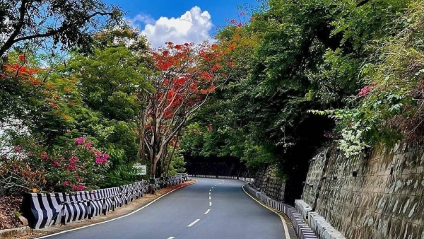 Big alert for devotees going to Tirumala..Ghat roads blocked!