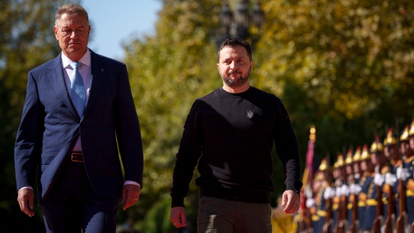 Ukraine Is Waiting For USA Aid To Continue Fight Against Russia 