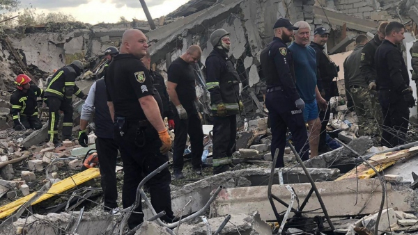 Ukraine Is Waiting For USA Aid To Continue Fight Against Russia 