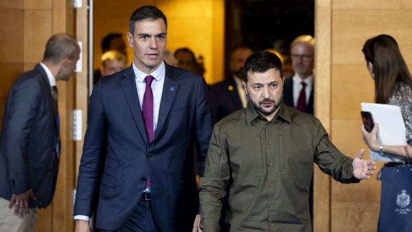 Discover How Ukrainian President Volodymyr Zelenskyy Requested For Aid With US 