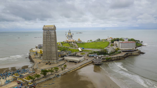 Must Visit Tourist Places In Coastal Regions Of Uttara Kannada During Christmas And New Year Must Visit Tourist Places In Coastal Regions Of Uttara Kannada During Christmas And New Year