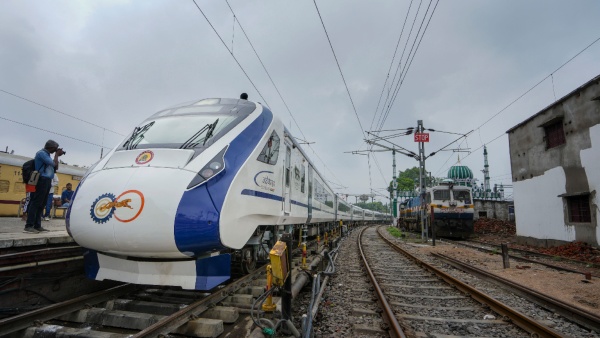 Bengaluru-Coimbatore Vande Bharat trial run successful 