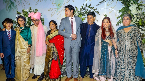 Aamir Khan Emotionally Greets Son in law Nupur Shikhare With Hug: Video Goes Viral