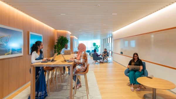  Apple Unveils 15-Floor Bengaluru Office Powered by 100% Renewable Energy