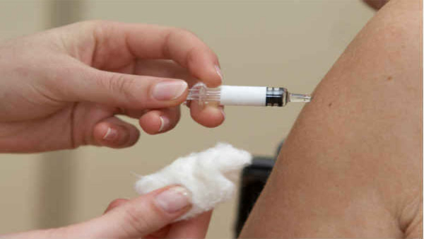 Karnataka Allows COVID Vaccination for 60+ and Comorbidities at District Hospitals 