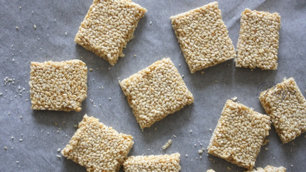  Ellu Mithai Recipe: Ellu Mithai Recipe Learn in Kannada