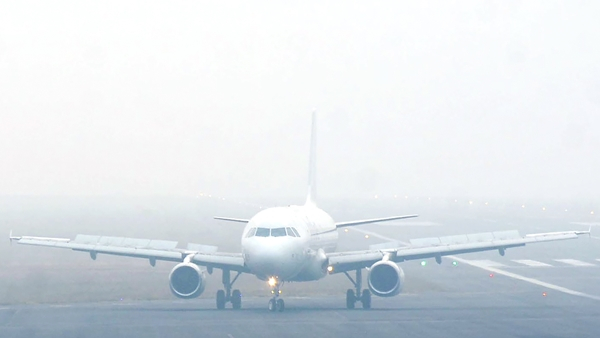 30 flights delayed due to heavy fog in Delhi