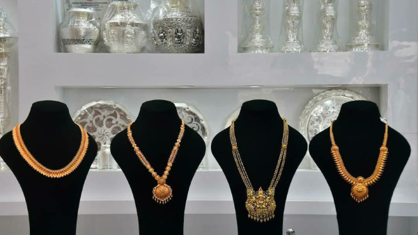 Fake officers Arrested By KR Puram Police