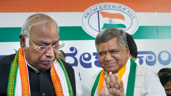 Mahesh Tenginakai Said This About Jagadish Shettars BJP Return 