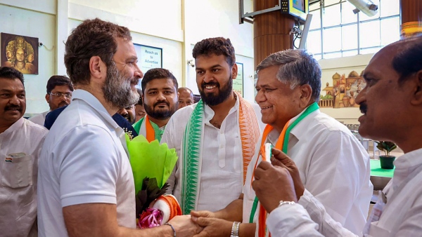 Trolls Started Against Jagadish Shettar After He Returns To BJP