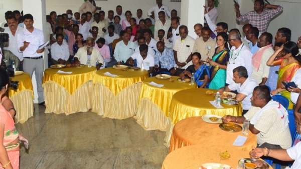 An old man won the first place by eating exactly 10 lumps in the lump-eating competition in Mandya. 