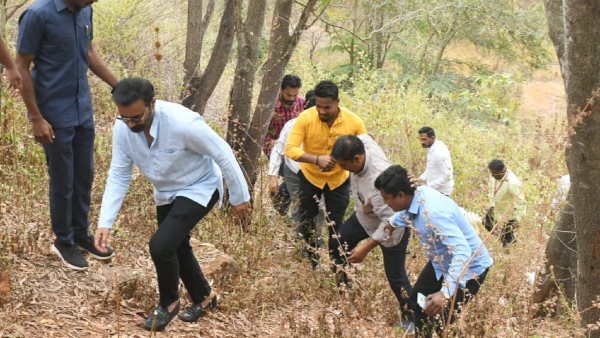 Karnataka University Dharwad Stadium Work To Restart Soon 