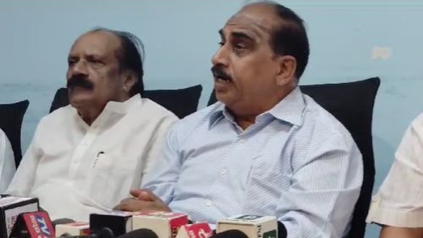 Jagdish Shettar has Cheated Lingayat Community by Rejoining BJP, Says Mohan Limbikai