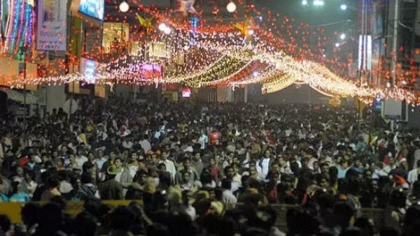 New year celebration by Chamarajanagar district grandfather In MG road, video viral