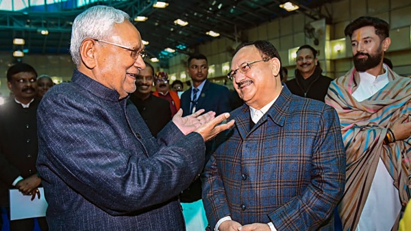  Nitish Kumar Sworn in as Bihar CM for the 9th Time, Marking Second Term in Two Years